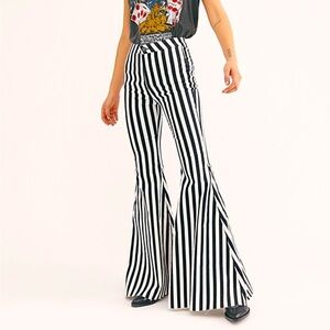 Free people Just Float On Printed Flare jeans